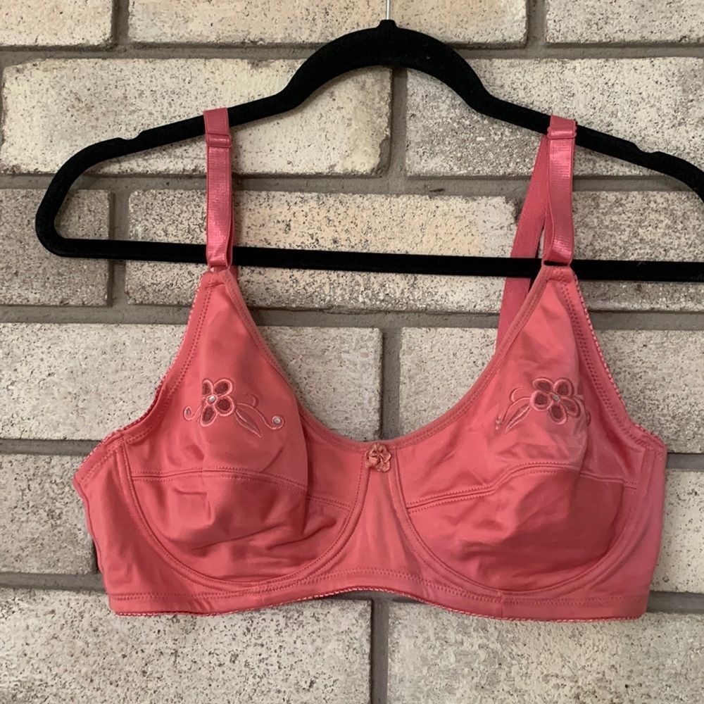 3for$20 bra has underwire 36D